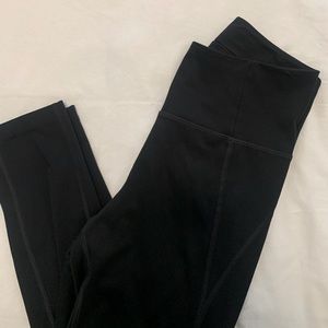 Girlfriend Collective Cropped Leggings